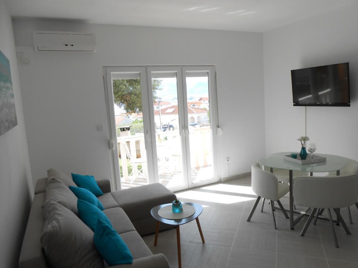 Apartments With A Parking Space Okrug Gornji, Ciovo - 13859 Трогир Экстерьер фото